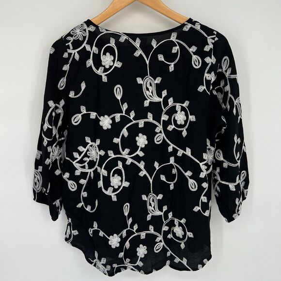 Kindred Blouse Top Womens M Black White Embroidered Boho Cottagecore Floral - Picture 2 of 9